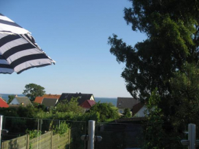Uns Gartenhus mit Blick auf das Meer, Thiessow